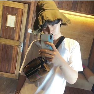 Meet your Posher, Jialu